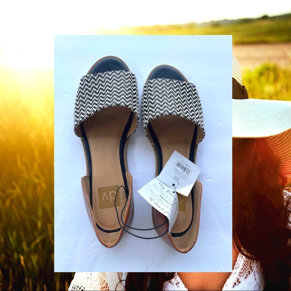 DV Udele | Women’s DV Udele Black & White Sandals | US Size 9 - Picture 1 of 5